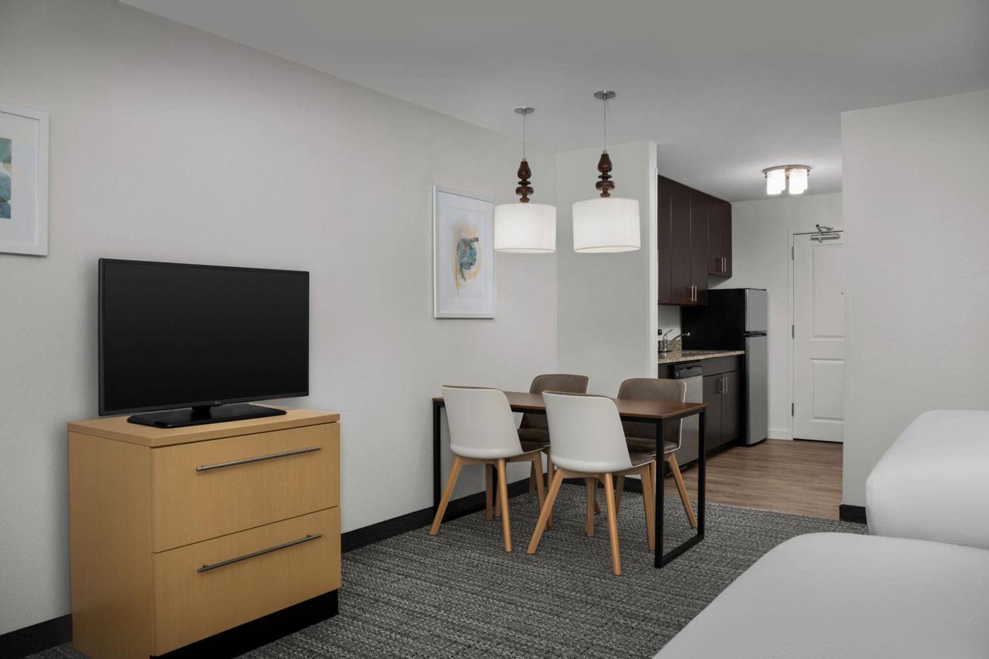 Towneplace Suites By Marriott Gainesville Northwest Eksteriør billede