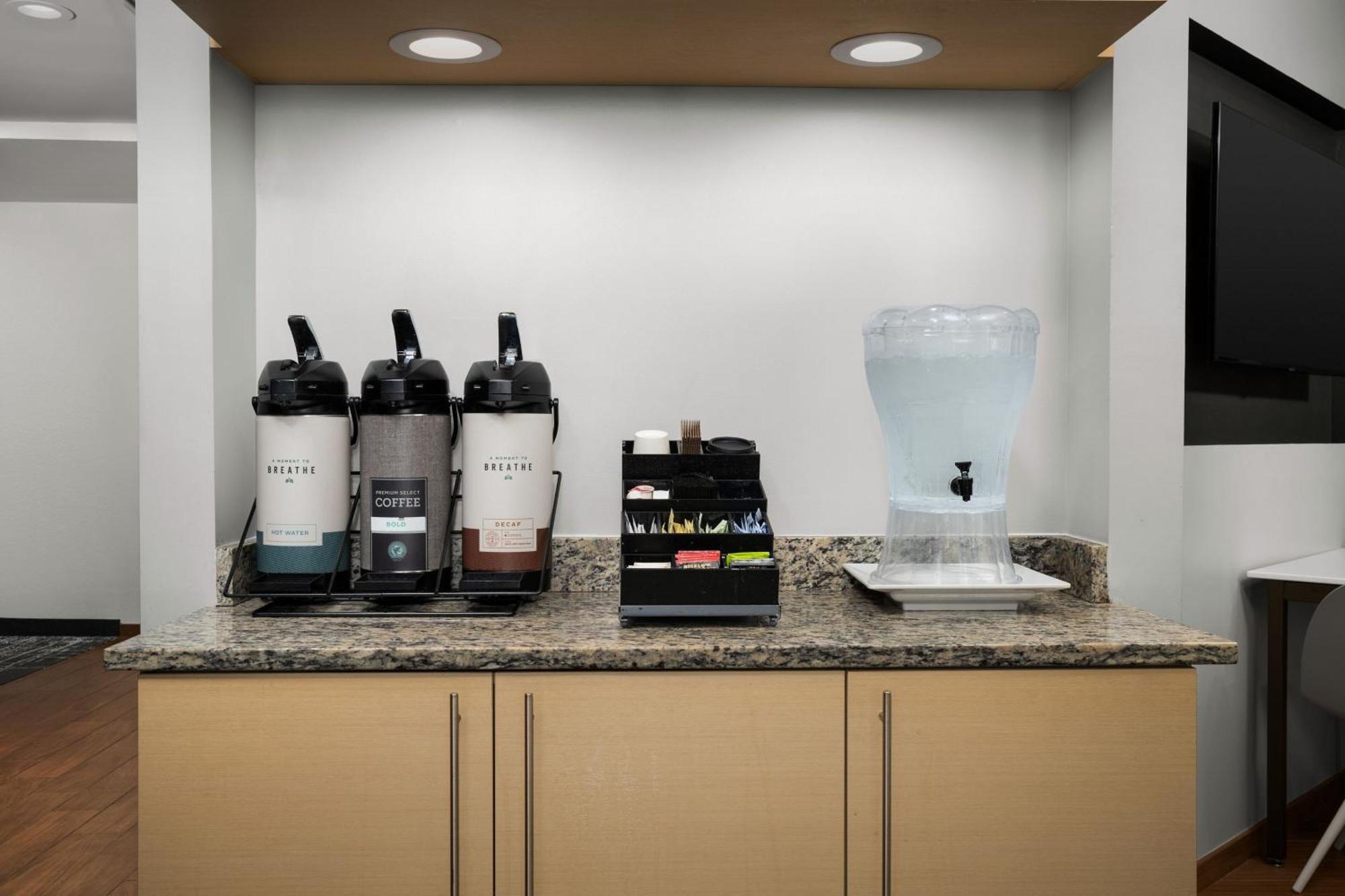 Towneplace Suites By Marriott Gainesville Northwest Eksteriør billede