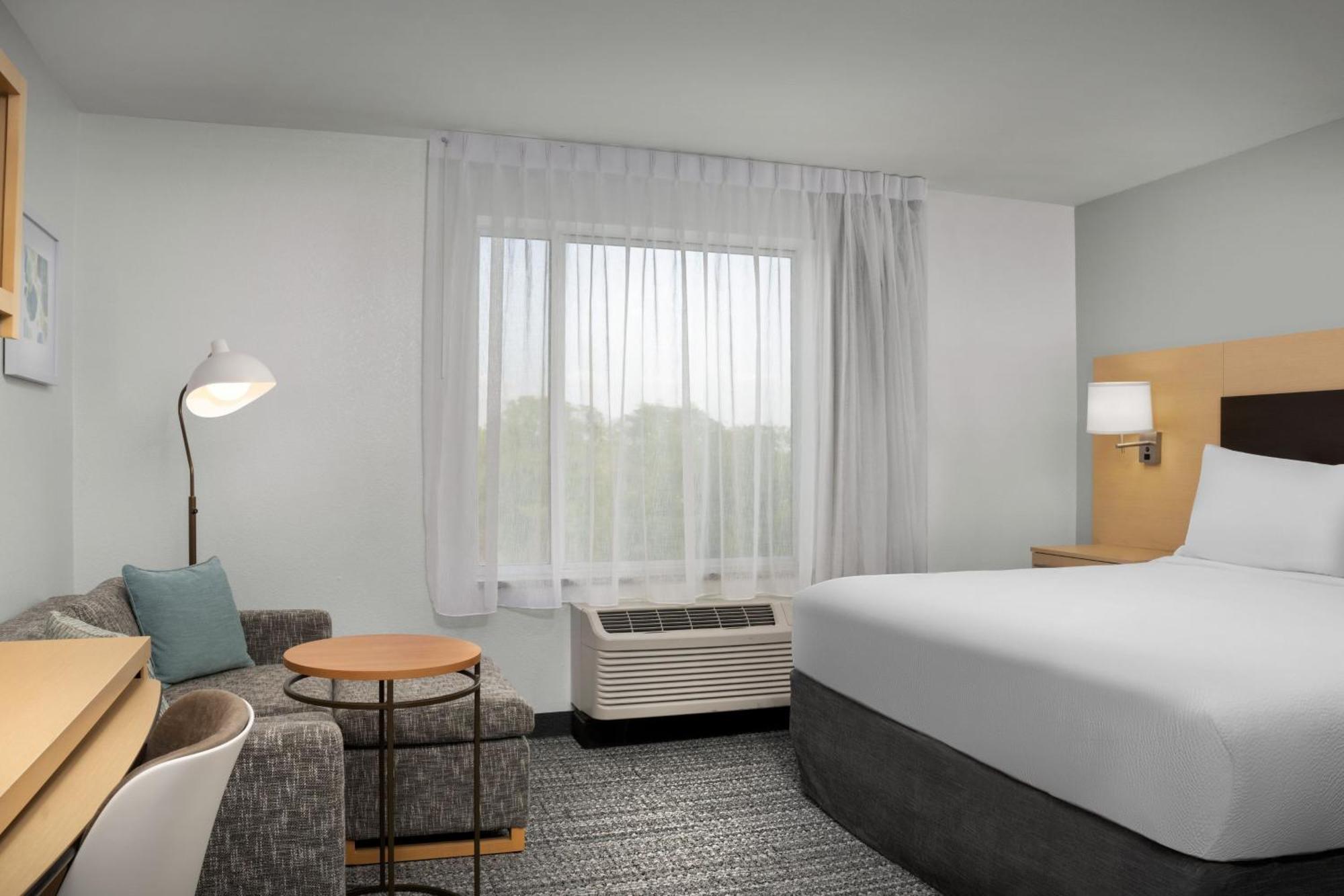 Towneplace Suites By Marriott Gainesville Northwest Eksteriør billede